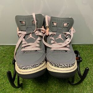 AIR JORDAN Spizike GS Purple Earth “535712-028  - Gray and Pink Sneakers